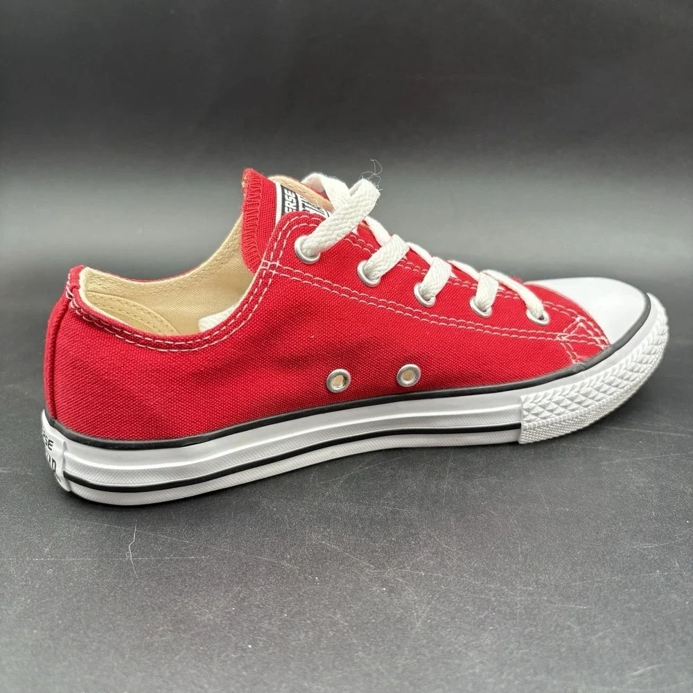 Converse Chuck Taylor All Star Low Top Youth Size 3 Red Canvas Sneakers 3J236